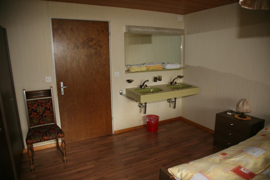 Backpackers Gasthaus Post วิลลิซู ภายนอก รูปภาพ